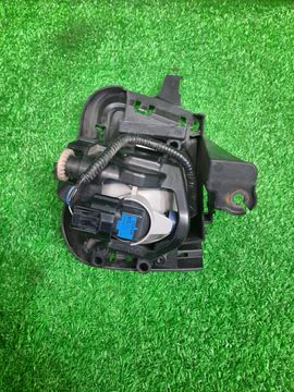 ПРОТИВОТУМАНКА НА TOYOTA AQUA NHP10