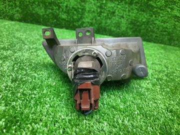 ПРОТИВОТУМАНКА НА MAZDA DEMIO DY3W