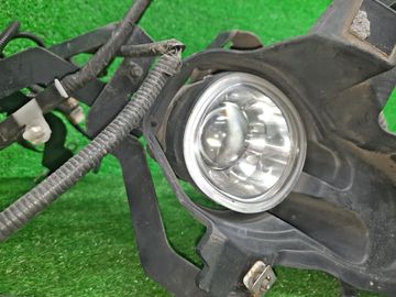 ПРОТИВОТУМАНКА НА TOYOTA ESTIMA GSR50W