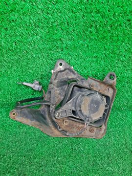 ПРОТИВОТУМАНКА НА TOYOTA NOAH CR50G