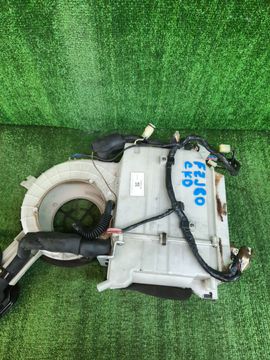 ИСПАРИТЕЛЬ КОНДИЦИОНЕРА НА TOYOTA LAND CRUISER FZJ80