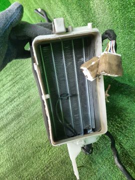 ИСПАРИТЕЛЬ КОНДИЦИОНЕРА НА TOYOTA LAND CRUISER FZJ80