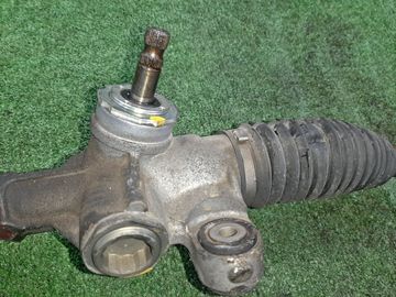 РУЛЕВАЯ РЕЙКА НА TOYOTA ISIS ZNM10G 1ZZ-FE