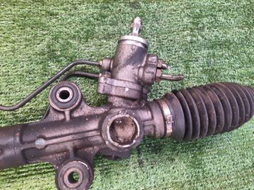 РУЛЕВАЯ РЕЙКА НА MITSUBISHI CHARIOT GRANDIS N84W 4G64