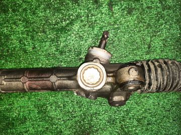 РУЛЕВАЯ РЕЙКА НА TOYOTA ISIS ZNM10G 1ZZ-FE