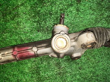 РУЛЕВАЯ РЕЙКА НА TOYOTA ISIS ZNM10G 1ZZ-FE