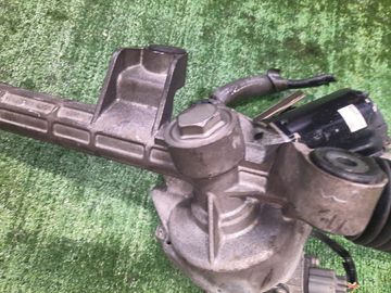 РУЛЕВАЯ РЕЙКА НА HONDA STREAM RN6 R18A