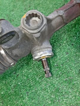 РУЛЕВАЯ РЕЙКА НА TOYOTA ISIS ZNM10G 1ZZ-FE