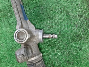 РУЛЕВАЯ РЕЙКА НА TOYOTA ISIS ZGM10G 2ZR-FAE