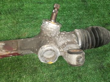 РУЛЕВАЯ РЕЙКА НА TOYOTA ISIS ZNM10G 1ZZ-FE