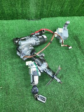 РУЛЕВАЯ КОЛОНКА НА TOYOTA ISIS ZNM10W