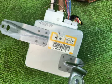 РУЛЕВАЯ КОЛОНКА НА TOYOTA COROLLA NZE121