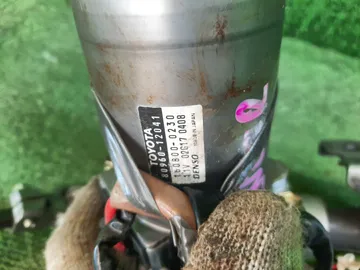 РУЛЕВАЯ КОЛОНКА НА TOYOTA COROLLA NZE121