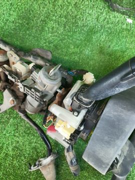 РУЛЕВАЯ КОЛОНКА НА MAZDA BONGO SK82V