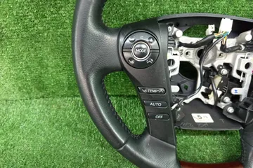 РУЛЬ НА TOYOTA SAI AZK10