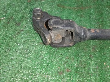 РУЛЕВОЙ КАРДАНЧИК НА MITSUBISHI CANTER FE50E 4M51