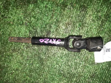 РУЛЕВОЙ КАРДАНЧИК НА TOYOTA MARK II QUALIS SXV20 5S-FE