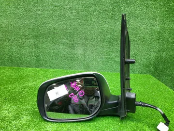 ЗЕРКАЛО НА TOYOTA ISIS ZNM10W