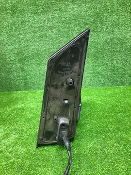 ЗЕРКАЛО НА TOYOTA ISIS ZNM10W