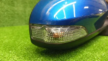 ЗЕРКАЛО НА TOYOTA AQUA NHP10