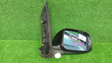 ЗЕРКАЛО НА TOYOTA WISH ZNE14G