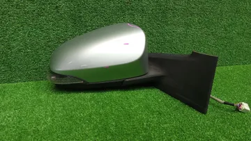 ЗЕРКАЛО НА TOYOTA VITZ NCP131