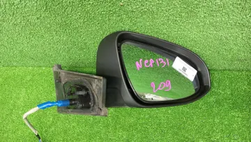 ЗЕРКАЛО НА TOYOTA VITZ NCP131