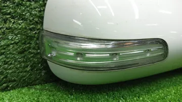 ЗЕРКАЛО НА TOYOTA AVENSIS AZT250