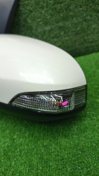 ЗЕРКАЛО НА TOYOTA ISIS ZGM10W