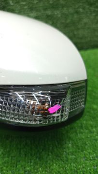 ЗЕРКАЛО НА TOYOTA ISIS ZGM10W
