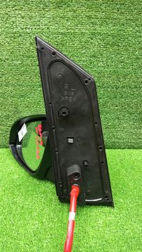ЗЕРКАЛО НА TOYOTA ISIS ZGM10W