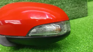 ЗЕРКАЛО НА TOYOTA AQUA NHP10