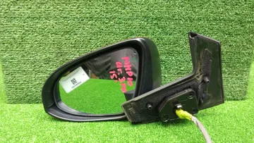 ЗЕРКАЛО НА TOYOTA AQUA NHP10