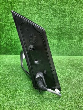 ЗЕРКАЛО НА TOYOTA ISIS ZNM10G