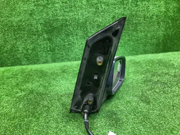 ЗЕРКАЛО НА TOYOTA WISH ZNE10G