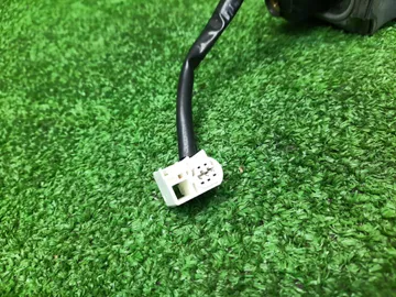 ЗЕРКАЛО НА TOYOTA WISH ZNE10G
