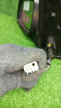 ЗЕРКАЛО НА TOYOTA WISH ZNE10G