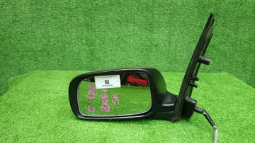 ЗЕРКАЛО НА TOYOTA WISH ZNE10G