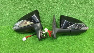 ЗЕРКАЛО НА TOYOTA SPADE NCP141