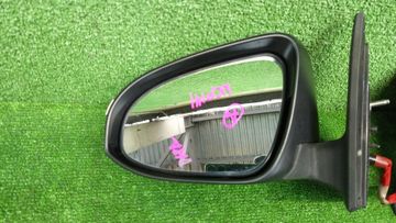ЗЕРКАЛО НА TOYOTA SPADE NCP141