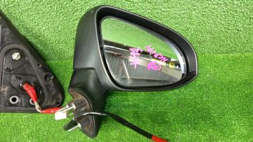 ЗЕРКАЛО НА TOYOTA SPADE NCP141