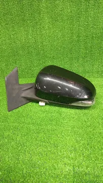 ЗЕРКАЛО НА TOYOTA AQUA NHP10