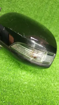 ЗЕРКАЛО НА TOYOTA AQUA NHP10