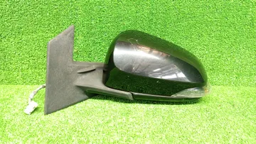 ЗЕРКАЛО НА TOYOTA AQUA NHP10
