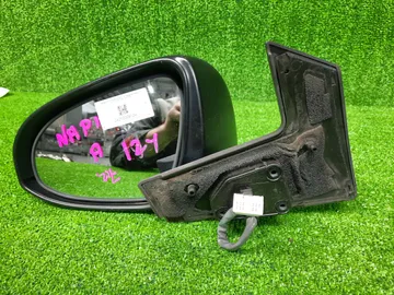 ЗЕРКАЛО НА TOYOTA AQUA NHP10