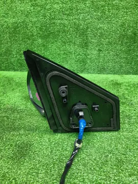 ЗЕРКАЛО НА TOYOTA YARIS MXPH10