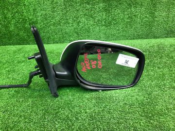 ЗЕРКАЛО НА TOYOTA COROLLA  AXIO NZE141
