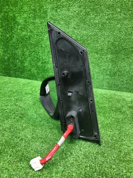 ЗЕРКАЛО НА TOYOTA ISIS ZGM10G