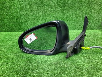 ЗЕРКАЛО НА TOYOTA AQUA NHP10