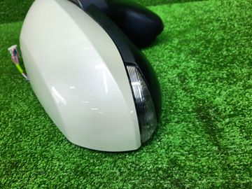 ЗЕРКАЛО НА TOYOTA SIENTA MXPC10G